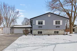 1195 Van Buren St S, Shakopee, MN 55379 - Photo 1