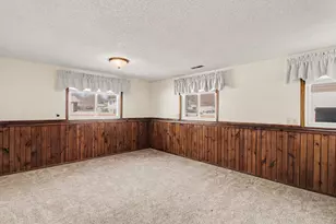 1195 Van Buren St S, Shakopee, MN 55379 - Photo 20