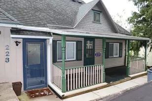 223 S Hill St, Fountain City, WI 54629 - Photo 4