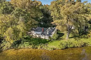 407 Gentry Ave N, Oakdale, MN 55128 - Photo 1