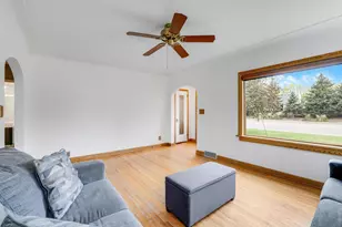 698 Larpenteur Ave W, Saint Paul, MN 55113 - Photo 8