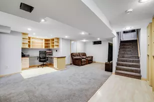 698 Larpenteur Ave W, Saint Paul, MN 55113 - Photo 20