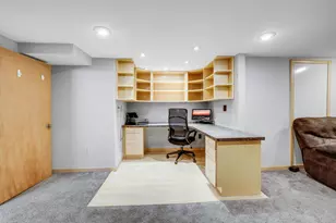 698 Larpenteur Ave W, Saint Paul, MN 55113 - Photo 22