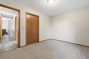 221 Arch St, Hudson, WI 54016 - Photo 10