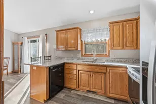 221 Arch St, Hudson, WI 54016 - Photo 14