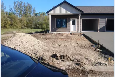 2009 20th Street, Zumbrota, MN 55992 - Photo 2