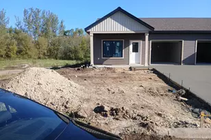 2009 20th St, Zumbrota, MN 55992 - Photo 2