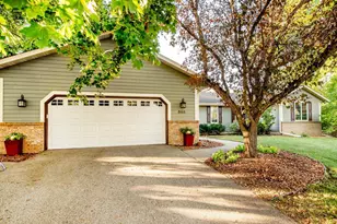 866 Cheri Ln, Mendota Heights, MN 55120 - Photo 58