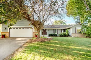 866 Cheri Ln, Mendota Heights, MN 55120 - Photo 1