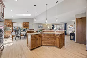 11020 181st St W, Lakeville, MN 55044 - Photo 8