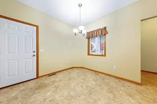 555 Cannon Way, Dundas, MN 55019 - Photo 8