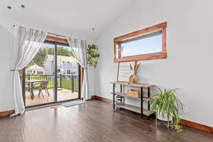 3186 Kingston St, River Falls, WI 54022 - Photo 6