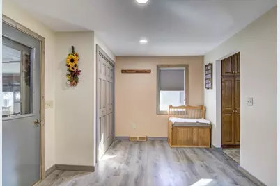 724 Washington Avenue, Wabasha, MN 55981 - Photo 6