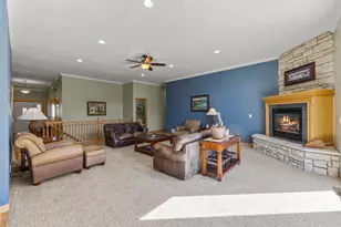 2324 99th St E, Inver Grove Heights, MN 55077 - Photo 10