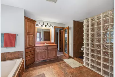 11224 Halstead Trail, Woodbury, MN 55129 - Photo 22