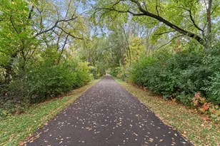 1740 English St, Maplewood, MN 55109 - Photo 18