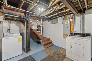 1740 English St, Maplewood, MN 55109 - Photo 14