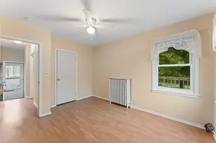 1740 English St, Maplewood, MN 55109 - Photo 8