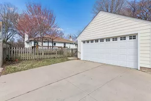 5521 Cumberland Rd, Minneapolis, MN 55410 - Photo 28