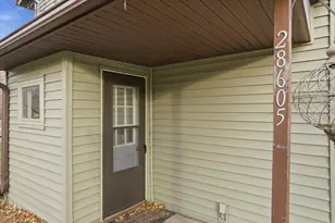 28605 Johnson Ln, Chisago City, MN 55013 - Photo 8