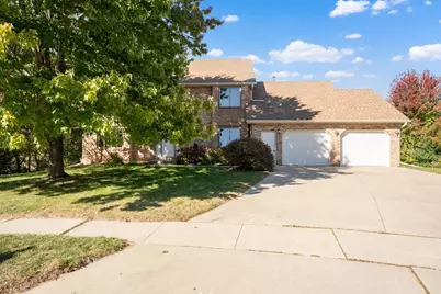 2129 E Heights Lane NE, Rochester, MN 55906 - Photo 1