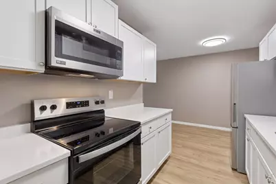 3431 Kent Street #704, Shoreview, MN 55126 - Photo 4