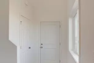 2304 37th Ave S, Moorhead, MN 56560 - Photo 2
