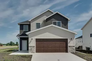 2304 37th Ave S, Moorhead, MN 56560 - Photo 1