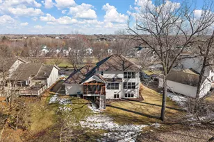 909 New Century Blvd S, Maplewood, MN 55119 - Photo 4