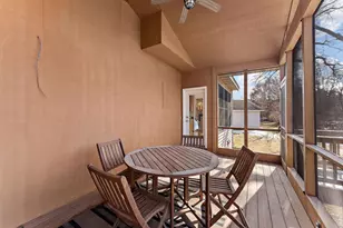 909 New Century Blvd S, Maplewood, MN 55119 - Photo 20