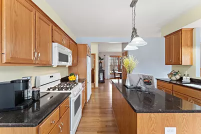 909 New Century Boulevard S, Maplewood, MN 55119 - Photo 22