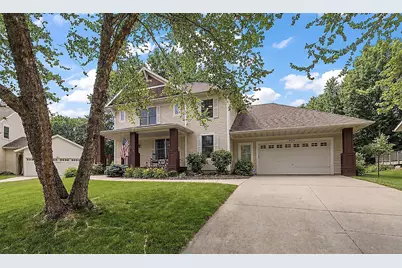 909 New Century Boulevard S, Maplewood, MN 55119 - Photo 2