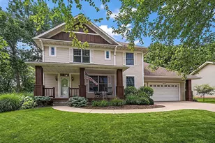 909 New Century Blvd S, Maplewood, MN 55119 - Photo 1