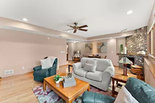 909 New Century Blvd S, Maplewood, MN 55119 - Photo 50