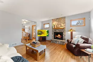 909 New Century Blvd S, Maplewood, MN 55119 - Photo 22