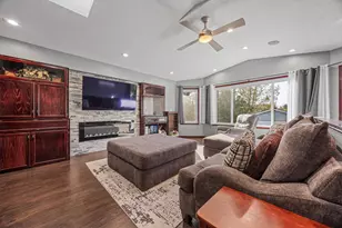 1325 32nd St Cir S, Moorhead, MN 56560 - Photo 16