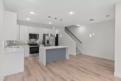 425 W 8th Street #20, New Richmond, WI 54017 - Photo 2