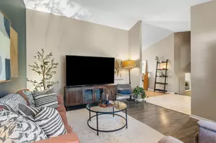 442 Juniper Ct, Mahtomedi, MN 55115 - Photo 10