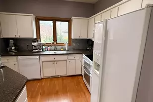 1497 Kings Wood Rd, Eagan, MN 55122 - Photo 6