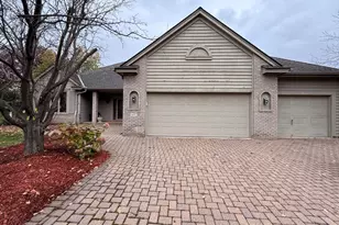 1497 Kings Wood Rd, Eagan, MN 55122 - Photo 2