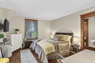 1670 Ashland Ave, Saint Paul, MN 55104 - Photo 18