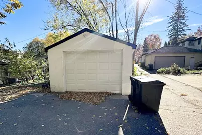 2735 Upton Avenue N, Minneapolis, MN 55411 - Photo 22