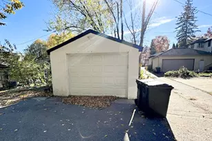 2735 Upton Ave N, Minneapolis, MN 55411 - Photo 22