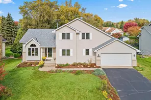 309 69th St N, Mahtomedi, MN 55115 - Photo 1