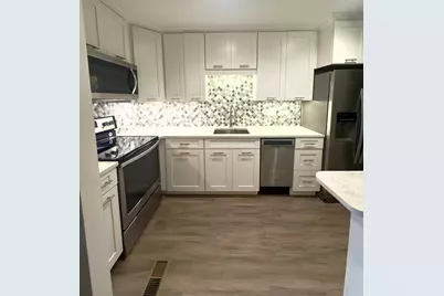 1701 42nd Street S, Fargo,  58103 - Photo 4