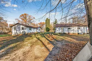 9042 Howard Lake Dr NE, Columbus, MN 55025 - Photo 28