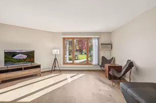 4350 Brookside Ct, Edina, MN 55436 - Photo 2