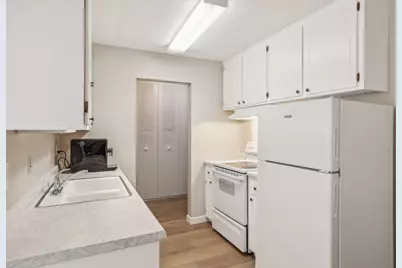 4350 Brookside Court #114, Edina, MN 55436 - Photo 10