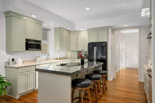 1540 Waterford Ct, Golden Valley, MN 55422 - Photo 12