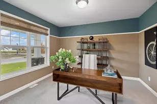 1902 Balsam Dr, Carver, MN 55315 - Photo 10